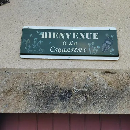 Konukevi La Cigaliere Bézenet